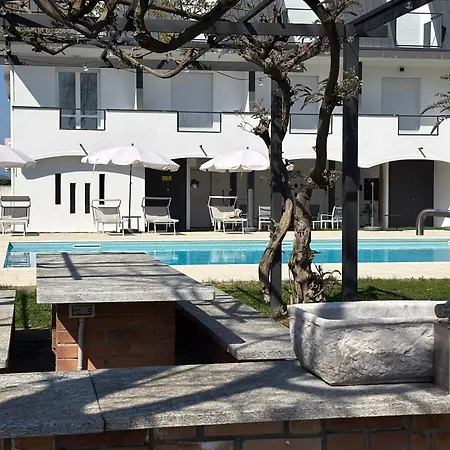 Lejlighed Aquavista - Panoramic Lakefront Penthouses With Pool