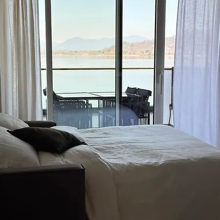 Aquavista - Panoramic Lakefront Penthouses With Pool Lejlighed Castelletto sopra Ticino