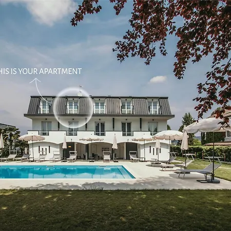 Aquavista - Panoramic Lakefront Penthouses With Pool *