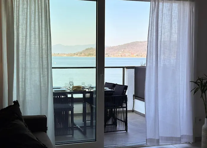 Apartamento Aquavista - Panoramic Lakefront Penthouses With Pool Castelletto sopra Ticino